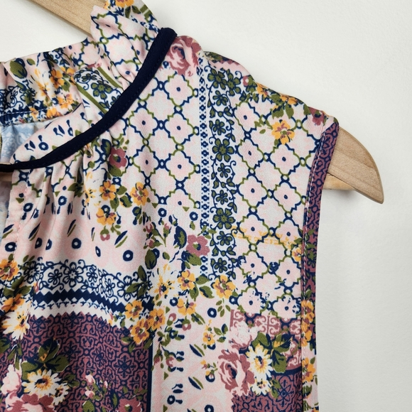 Modcloth Patchwork Tie Neck Sleeveless Blouse - Picture 3 of 8